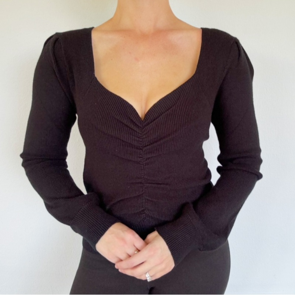 Pretty Garden black ruched sweetheart neckline ribbed knit sweater size large